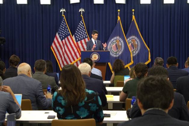 (260729) -- WASHINGTON, July 29, 2026 -- U.S. Federal Reserve Chair Kevin Warsh attends a press conference in Washington, D.C., the United States, July 29, 2026. The U.S. Federal Reserve on Wednesday kept the target range for the federal funds rate unchanged at 3.5 to 3.75 percent, as widely expected by the market. The move marks the Fed s fifth monetary policy meeting in a row with a wait-and-see stance, while expectations for an interest rate hike build up for the coming months. (Photo by Xinhua) U.S.-WASHINGTON, D.C.-FEDERAL RESERVE-INTEREST RATE UNCHANGED LixYuanqing 