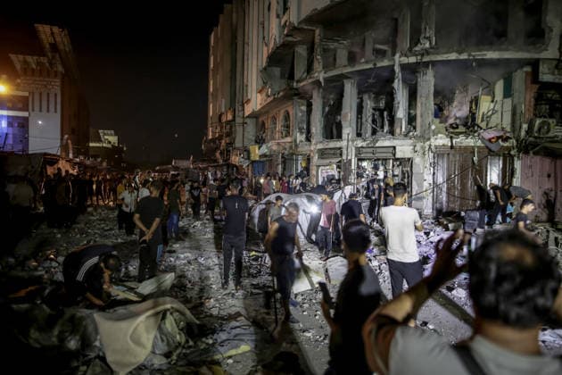 Israeli army continues attacks on civilian homes in Gaza GAZA CITY, GAZA STRIP, PALESTINE - JULY 30: Firefighters respond to a fire in a damaged building near Al-Ahli (Baptist) Hospital after an Israeli strike in eastern Gaza City, Gaza Strip, Palestine on July 30, 2026. According to local sources, the strike targeted the building near the hospital following a renewed ceasefire violation, causing damage and igniting a fire. Saeed M. M. T. Jaras Anadolu Gaza City Gaza. Editorial use only. Please get in touch for any other usage.  Copyright: x2026xAnadoluxSaeedxM.xM.xT.xJarasx