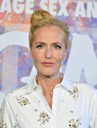 ˜Teenage Sex and Death at Camp Miasma™ Premiere Gillian Anderson arriving to the Teenage Sex and Death at Camp Miasma premiere held at the Directors Guild Theatre on July 29, 2026 in Los Angeles, CA. Los Angeles Directors Guild Theatre California USA Copyright: xLisaxOConnorx xAFF-USA.comx