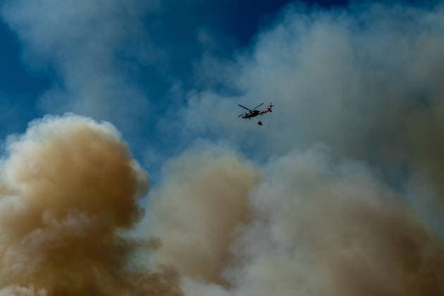 Wildfire Threatens Village Of Camps-la-Source France, Camps-la-Source, July 29, 2026 Several wildfires are affecting the southern part of Brignoles and threatening the village of Camps-la-Source, while the neighborhoods of Pelicon and Tombarel are subject to an evacuation order issued by the Var Prefecture to the Brignoles Exhibition Hall in Camps-la-Source, France, on July 29, 2026. Photo by Laurent Coust ABACAPRESS.COM Camps-la-Source France  Copyright: xCoustxLaurent ABACAx