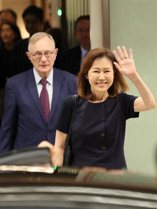 New U.S. Ambassador Steel arrives in S. Korea New U.S. Ambassador Steel arrives in S. Korea New U.S. Ambassador to South Korea Michelle Steel (R) waves upon arrival at Incheon airport, west of Seoul, on July 30, 2026. Next to her is her husband and a lawyer, Shawn Steel. (Yonhap) 2026-07-30 16:55:46 < 1980-2026 YONHAPNEWS AGENCY. .> ¼­¿ïÆ¯º°½Ã EDITORIAL USE ONLY  Copyright: xx PYH2026073020580031500 YonhapxNewsx yonphotos255068