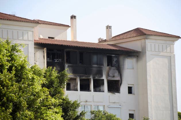Two Children Die in a House Fire in Benalmádena, Málaga Photo of the burned-out house in Benalmádena, where two children died On July 30, 2026, in Benalmádena, Málaga, Andalusia, Spain Two children, ages 10 and 15, died on Thursday following a fire that broke out in a home in Arroyo de la Miel in the town of Benalmádena, Málaga, according to a report from 112, part of the Andalusian Emergency Agency, and the town’s municipal government. July 30, 2026 Álex Barba July 30, 2026 Benalmádena, Málaga, Andalusia, Benalmádena, Málaga, Andalusia, Spain  Copyright: xÃlexxBarbax 7694900