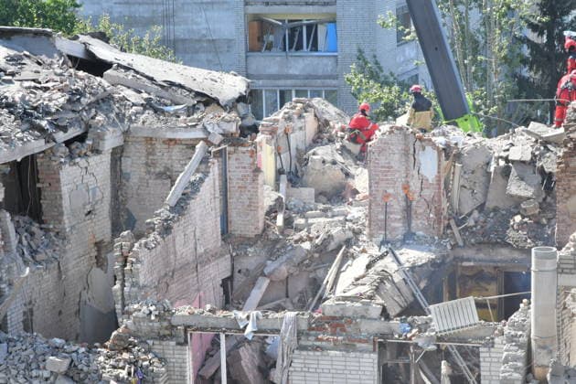 Russian overnight missile strike damages residential buildings in Lviv LVIV, UKRAINE - JULY 30: Emergency workers work with heavy equipment to clear the rubble of apartment buildings following a Russian missile attack in Lviv, Ukraine, on July 30, 2026. The overnight strike hit residential areas, damaging 21 houses, vehicles, a kindergarten, and a school, leaving 31 people injured and two others missing as search operations continue. Olena Znak Anadolu Lviv Ukraine. Editorial use only. Please get in touch for any other usage.  Copyright: x2026xAnadoluxOlenaxZnakx