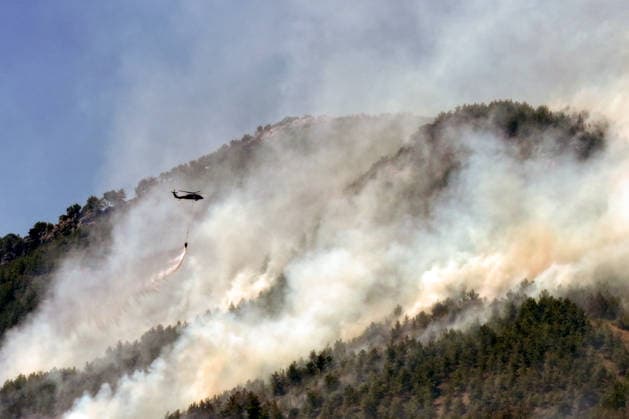 Firefighters battle wildfire in Antalya from air and ground ANTALYA, TURKIYE - JULY 30 : Fire extinguishing efforts continue both from the air and land to contain a wildfire in the Alanya district of Mugla, Turkiye on July 30, 2026. Serhat Cetinkaya Anadolu Antalya Turkey. Editorial use only. Please get in touch for any other usage.  Copyright: x2026xAnadoluxSerhatxCetinkayax
