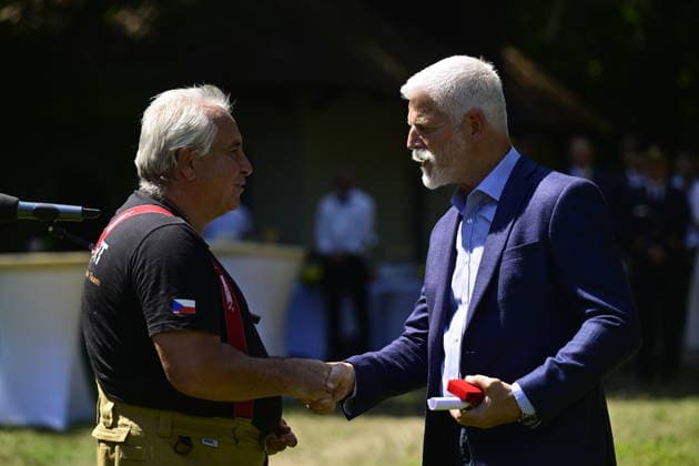 Czech President Petr Pavel meets members of Czech Republic s USAR (Urban Search and Rescue) team, which specialises in locating, extricating and rescuing people from collapsed and structurally damaged building in Prague, Czech Republic, July 30, 2026. (CTKxPhoto RomanxVondrous) CTKPhotoP2026073004171  CTKPhotoP2026073004171