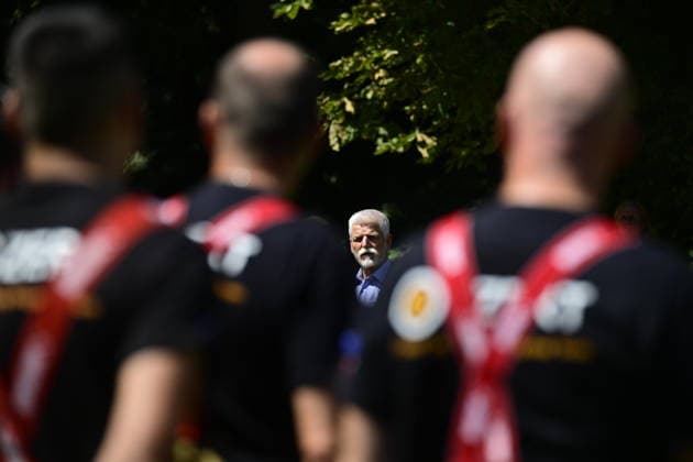 Czech President Petr Pavel meets members of Czech Republic s USAR (Urban Search and Rescue) team, which specialises in locating, extricating and rescuing people from collapsed and structurally damaged building in Prague, Czech Republic, July 30, 2026. (CTKxPhoto RomanxVondrous) CTKPhotoP2026073004266  CTKPhotoP2026073004266