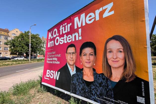 Halle (Saale), Sachsen-Anhalt, Deutschland, 30.07.2026: Wahlplakat zur Landtagswahl von Claudia Wittig (BSW) und Thomas Schulze (BSW) *** Halle, Saale, Saxony-Anhalt, Germany, July 30, 2026 Election poster for the state legislative election featuring Claudia Wittig BSW and Thomas Schulze BSW Copyright: xdtsxNachrichtenagenturx dts_129050