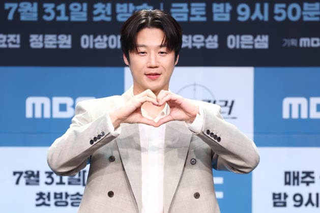 S. Korean actor Jung Jun-won S. Korean actor Jung Jun-won South Korean actor Jung Jun-won, who stars in the new drama A Bona fide Killer, poses for a photo during a publicity event in Seoul on July 30, 2026. The first episode of the drama will be aired by the MBC TV network on July 31. (Yonhap) 2026-07-30 20:12:25 < 1980-2026 YONHAPNEWS AGENCY. .> ¼­¿ïÆ¯º°½Ã EDITORIAL USE ONLY  Copyright: xx PYH2026073022620034400 YonhapxNewsx yonphotos255094