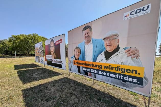 Halle (Saale), Sachsen-Anhalt, Deutschland, 30.07.2026: Wahlplakate zur Landtagswahl von Freie Wähler, Linke und CDU *** Halle, Saale, Saxony-Anhalt, Germany, July 30, 2026: Election posters for the state legislative election from the Free Voters, The Left, and the CDU Copyright: xdtsxNachrichtenagenturx dts_129045