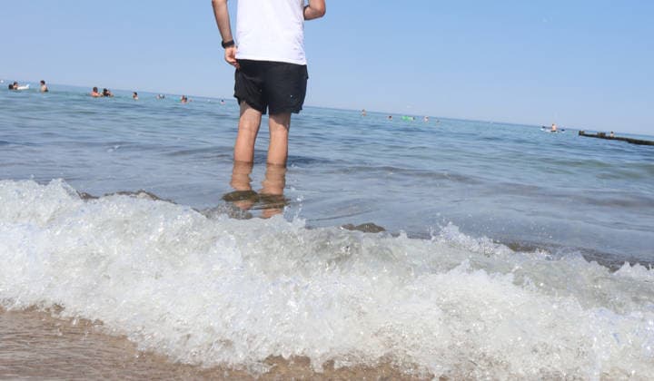 Sommer und Hitze an der Ostsse in MV Kühlungsborn 30 .07.2026 Sommer an der Ostseeküste bei über 30 Grad Vibrionen Gefahr in der Ostsee 25,07.2026 Copyright by: Lutz Bongarts Kühlungsborn Ort Mecklenburg-Vorpommern Deutschland *** Summer and Heat on the Baltic Sea Coast in Mecklenburg-Western Pomerania, Kühlungsborn, July 30, 2026 Summer on the Baltic Sea Coast with temperatures over 30 degrees; Vibrio risk in the Baltic Sea; , July 25, 2026; Copyright by Lutz Bongarts Kühlungsborn, Mecklenburg-Western Pomerania, Germany