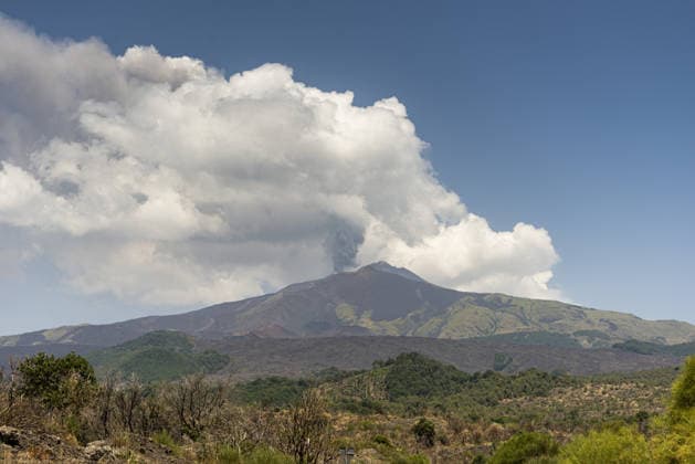 Mount Etna erupts, sending ash plume over Catania, Sicily CATANIA, ITALY - JULY 30: Mount Etna spews a column of ash after over three weeks of apparent calm on July 30, 2026 in Catania, Sicily, Italy. The activity, which began at approximately 3:30 AM local time, was characterized by intense Strombolian activity, which evolved into a lava fountain during the morning. Massive ash emission from the Voragine summit crater generated an eruption column that reached approximately 7 kilometers above sea level, dispersing west and northwest, with ashfall reported in the town of Bronte. The presence of volcanic ash prompted temporary airspace restrictions over the volcano, but operations at Catania International Airport continue regularly without in  Copyright: x2026xAnadoluxSalvatorexAllegrax