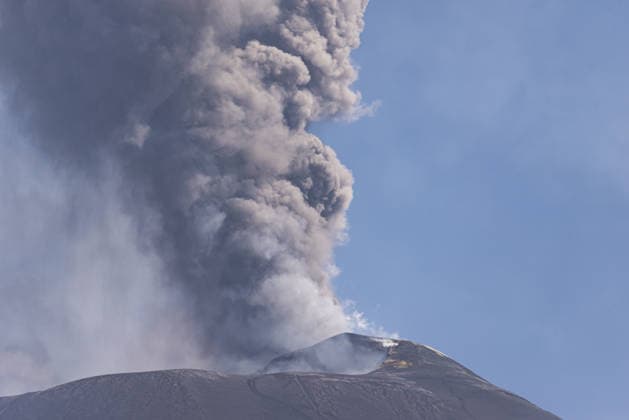 Mount Etna erupts, sending ash plume over Catania, Sicily CATANIA, ITALY - JULY 30: Mount Etna spews a column of ash after over three weeks of apparent calm on July 30, 2026 in Catania, Sicily, Italy. The activity, which began at approximately 3:30 AM local time, was characterized by intense Strombolian activity, which evolved into a lava fountain during the morning. Massive ash emission from the Voragine summit crater generated an eruption column that reached approximately 7 kilometers above sea level, dispersing west and northwest, with ashfall reported in the town of Bronte. The presence of volcanic ash prompted temporary airspace restrictions over the volcano, but operations at Catania International Airport continue regularly without in  Copyright: x2026xAnadoluxSalvatorexAllegrax