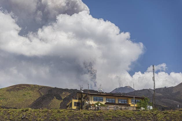 Mount Etna erupts, sending ash plume over Catania, Sicily CATANIA, ITALY - JULY 30: Mount Etna spews a column of ash after over three weeks of apparent calm on July 30, 2026 in Catania, Sicily, Italy. The activity, which began at approximately 3:30 AM local time, was characterized by intense Strombolian activity, which evolved into a lava fountain during the morning. Massive ash emission from the Voragine summit crater generated an eruption column that reached approximately 7 kilometers above sea level, dispersing west and northwest, with ashfall reported in the town of Bronte. The presence of volcanic ash prompted temporary airspace restrictions over the volcano, but operations at Catania International Airport continue regularly without in  Copyright: x2026xAnadoluxSalvatorexAllegrax