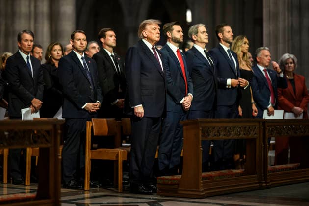 July 30, 2026, Washington, Dc, United States: U.S. President Donald Trump, stands during the memorial service for senior U.S Senator Lindsey Graham, R-SC, at Washington National Cathedral, July 28, 2026, in Washington, D.C. Front row from left: President Trump, Vice President JD Vance, Treasury Secretary Scott Bessent, Eric Trump, Lara Trump, Steve Witkoff and Susie Wiles. Washington United States - ZUMAp138 20260730_zaa_p138_001 Copyright: xDanielxTorok WhitexHousex