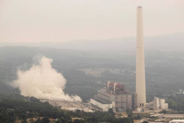 Demolition of the cooling towers at Endesa’s former thermal power plant in As Pontes, A Coruna Demolition of the cooling towers at Endesa’s former thermal power plant, as of July 30, 2026, in As Pontes, A Coruna, Galicia, Spain. The cooling towers of Endesa’s former thermal power plant—99 meters tall and 84 meters in diameter at the base—were demolished via a controlled blast. The operation is part of the plant’s decommissioning process, which began in 2024 following the permanent closure of the coal-fired power plant and authorization from the Ministry for Ecological Transition. JULY 30, 2026 As Pontes, A Coruna, Galicia As Pontes, A Coruna, Galicia, Spain  Copyright: xCarlosxCastrox 7695775
