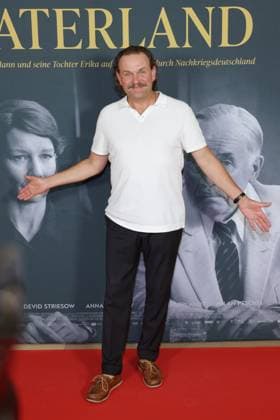 Vaterland Devid Striesow Premiere des Vaterland im Delphi Filmpalast, Berlin Datum: 30.07.2026 *** Vaterland, starring Devid Striesow; premiere of *Vaterland* at the Delphi Filmpalast, Berlin; date: July 30, 2026 Copyright: xEventpress Kratschx