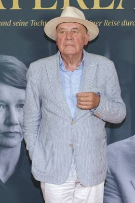 Vaterland Hanns Zischler Premiere des Vaterland im Delphi Filmpalast, Berlin Datum: 30.07.2026 *** Vaterland by Hanns Zischler: Premiere of *Vaterland* at the Delphi Filmpalast, Berlin; Date: July 30, 2026 Copyright: xEventpress Kratschx