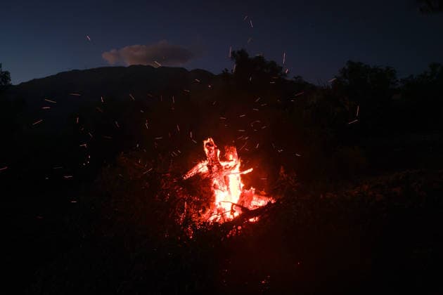 Forest fire in the Greek island of Crete CRETE, GREECE - JULY 30: A view of the embers on the trunk of a tree that is still burning as firefighters continue their efforts to extinguish the wildfire near the village of Agia Paraskevi, in Rethymno, on the island of Crete, Greece, on July 30, 2026. Costas Baltas Anadolu Crete Greece. Editorial use only. Please get in touch for any other usage.  Copyright: x2026xAnadoluxCostasxBaltasx