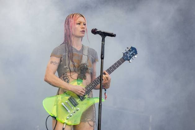 July 30, 2026, Chicago, Illinois, USA: RHIAN TEASDALE of Wet Leg during the Lollapalooza Music Festival at Grant Park in Chicago, Illinois Chicago USA  - ZUMAs135 20260730_zap_s135_063 Copyright: xDanielxDeSloverx
