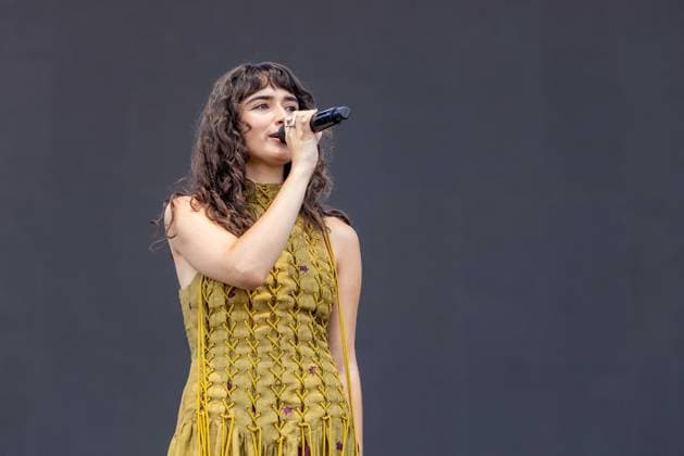 July 30, 2026, Chicago, Illinois, USA: English singer ASHA BANKS during the Lollapalooza Music Festival at Grant Park in Chicago, Illinois Chicago USA  - ZUMAs135 20260730_zap_s135_073 Copyright: xDanielxDeSloverx