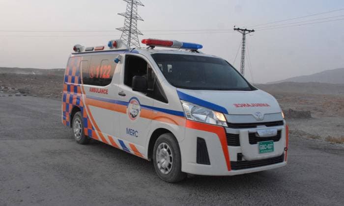 Pakistan coal mine collapse kills 2, traps 22, authorities say QUETTA, BALOCHISTAN, PAKISTAN - JULY 31: Rescue workers and local residents gather at the site of a coal mine explosion in the Sorange area, approximately 40 kilometers from Quetta, Balochistan, Pakistan, on July 31, 2026. Two miners were killed and 22 others remained trapped after a coal mine collapsed near Quetta in Pakistan s southwestern Balochistan province, provincial authorities said Thursday. Mazhar Chandio Anadolu Quetta Pakistan. Editorial use only. Please get in touch for any other usage.  Copyright: x2026xAnadoluxMazharxChandiox