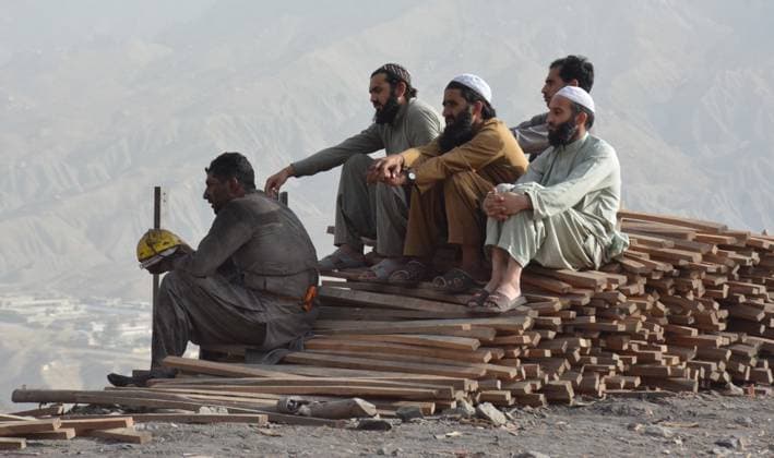 Pakistan coal mine collapse kills 2, traps 22, authorities say QUETTA, BALOCHISTAN, PAKISTAN - JULY 31: Rescue workers and local residents gather at the site of a coal mine explosion in the Sorange area, approximately 40 kilometers from Quetta, Balochistan, Pakistan, on July 31, 2026. Two miners were killed and 22 others remained trapped after a coal mine collapsed near Quetta in Pakistan s southwestern Balochistan province, provincial authorities said Thursday. Mazhar Chandio Anadolu Quetta Pakistan. Editorial use only. Please get in touch for any other usage.  Copyright: x2026xAnadoluxMazharxChandiox