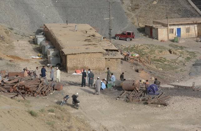 Pakistan coal mine collapse kills 2, traps 22, authorities say QUETTA, BALOCHISTAN, PAKISTAN - JULY 31: Rescue workers and local residents gather at the site of a coal mine explosion in the Sorange area, approximately 40 kilometers from Quetta, Balochistan, Pakistan, on July 31, 2026. Two miners were killed and 22 others remained trapped after a coal mine collapsed near Quetta in Pakistan s southwestern Balochistan province, provincial authorities said Thursday. Mazhar Chandio Anadolu Quetta Pakistan. Editorial use only. Please get in touch for any other usage.  Copyright: x2026xAnadoluxMazharxChandiox