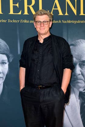 Hendrik Handloegten bei der Premiere des Kinofilms Vaterland im Delphi-Filmpalast am Zoo. Berlin, 30.07.2026 *** Hendrik Handloegten at the premiere of the movie *Vaterland* at the Delphi Filmpalast at the Berlin Zoo, July 30, 2026 Foto:xM.xBehrensx xFuturexImagex vaterland_6731