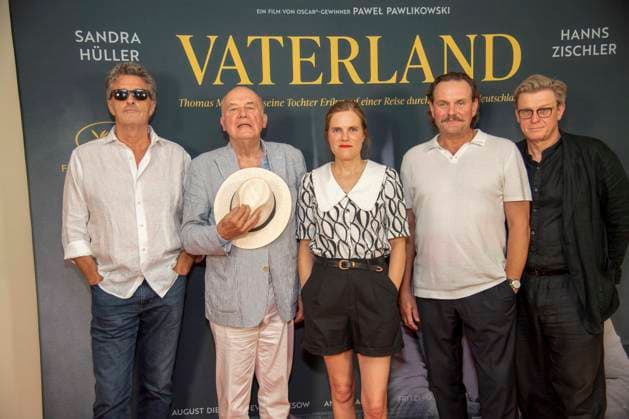 ABB VATERLAND- Pawel Pawlikowski, Hanns Zischler, Fritzi Haberlandt, Devid Striesow und Henk Handloegten zu Gast bei der Berliner Kino Film Premiere des Filmes Vaterland im Delphi Kino Berlin den 30.07.2026 Berlin Deutschland *** ABB VATERLAND: Pawel Pawlikowski, Hanns Zischler, Fritzi Haberlandt, Devid Striesow, and Henk Handloegten attended the Berlin film premiere of *Vaterland* at the Delphi Kino Berlin on July 30, 2026, in Berlin, Germany