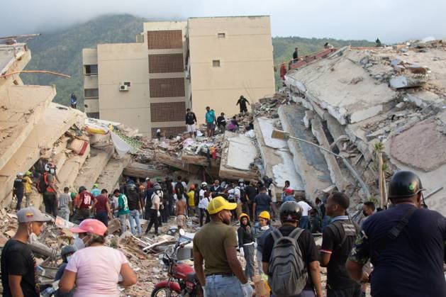 Un mes desde el terremoto. LA GUAIRA CARACAS, Venezuela July 2026: A documentary record chronicles the aftermath of the earthquake that struck Venezuela s La Guaira state and the capital, Caracas, from the second day following the disaster through one month of recovery efforts. The coverage documents the structural damage, the scale of the disaster, and the humanitarian response. Caracas Venezuela (Bolivarian Republic of) Copyright: x xFranyerxNievesx(Babel)x xJNAxPressx