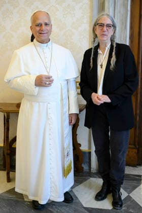 ITALY - POPE LEO XIV RECEIVES IN A PRIVTAE AUDIECE PATRICIA LEE SMITH PERFOMS AT THE VATICAN - 2026 7 31 Italy, Rome, Vatican, 2026 7 31 .Pope Leone XIV receives in a private audience to Patricia Lee Smith performs at the Vatican . EDITORIAL USE ONLY - NO BOOKS Copyright: xVATICANxMEDIAx