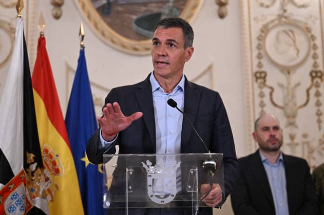 Spanish PM Pedro Sanchez visits Ceuta CEUTA, SPAIN - JULY 31: (----EDITORIAL USE ONLY - MANDATORY CREDIT - LA MONCLOA (SPANISH GOVERNMENT) HANDOUT - NO MARKETING NO ADVERTISING CAMPAIGNS - DISTRIBUTED AS A SERVICE TO CLIENTS----) Spain s Prime Minister Pedro Sanchez gives a speechs as he visits the Spanish city of Ceuta in North Africa following an attempted sea crossing by migrants from Morocco on July 31, 2026. Spanish Prime Minister Pedro Sanchez on Friday described the mass influx of migrants into the Spanish enclave of Ceuta as an attack and a violation of Spain s territorial integrity, while pledging to restore normality as soon as possible. La Moncloa (Spanish Government) Handout Anadolu Ceuta Spain. Editorial use only.  Copyright: x2026xAnadoluxLaxMoncloax(SpanishxGovernment)x xHandoutx