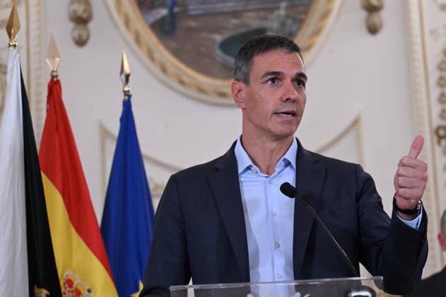 Spanish PM Pedro Sanchez visits Ceuta CEUTA, SPAIN - JULY 31: (----EDITORIAL USE ONLY - MANDATORY CREDIT - LA MONCLOA (SPANISH GOVERNMENT) HANDOUT - NO MARKETING NO ADVERTISING CAMPAIGNS - DISTRIBUTED AS A SERVICE TO CLIENTS----) Spain s Prime Minister Pedro Sanchez gives a speechs as he visits the Spanish city of Ceuta in North Africa following an attempted sea crossing by migrants from Morocco on July 31, 2026. Spanish Prime Minister Pedro Sanchez on Friday described the mass influx of migrants into the Spanish enclave of Ceuta as an attack and a violation of Spain s territorial integrity, while pledging to restore normality as soon as possible. La Moncloa (Spanish Government) Handout Anadolu Ceuta Spain. Editorial use only.  Copyright: x2026xAnadoluxLaxMoncloax(SpanishxGovernment)x xHandoutx