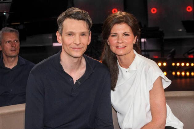 ABB TALKSHOW- Sabin Tambrea Schauspieler mit seiner Schester Alina Armonas-Tambrea Musikerin zu Gast in der NDR Talkshow , aus dem NDR 3 Studio am Freitag 31.07.2027 in Hamburg Aufzeichnung vom 19.06.2026 Hamburg Deutschland *** ABB TALK SHOW: Actor Sabin Tambrea and his sister, musician Alina Armonas Tambrea, appeared as guests on the NDR talk show, recorded at the NDR 3 studio on Friday, July 31, 2027, in Hamburg. The episode was recorded on June 19, 2026, in Hamburg, Germany.