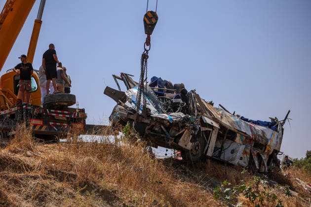 At least 25 killed, 44 injured as passenger bus overturns in northern Algeria BOUMERDES, ALGERIA - JULY 31: Emergency and search-and-rescue teams work at the scene where a passenger bus traveling from Setif veered off road and overturned in Boumerdes province, northern Algeria, on July 31, 2026. At least 25 people were killed and 44 others injured after the tragic accident on Friday, the country s Civil Protection said. Hamza Zait Anadolu Boumerdes Algeria. Editorial use only. Please get in touch for any other usage.  Copyright: x2026xAnadoluxHamzaxZaitx