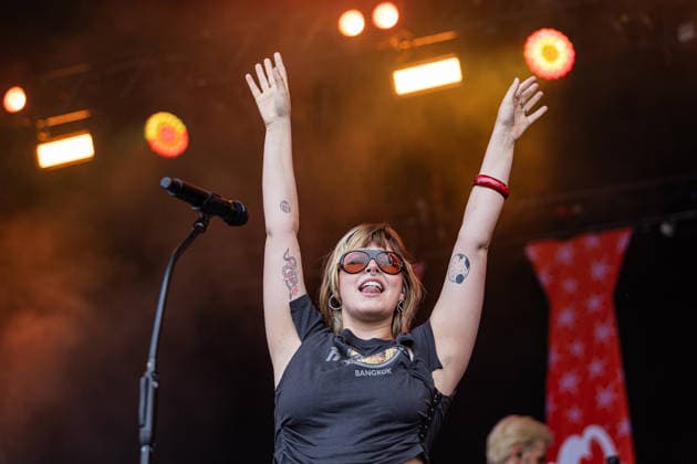 Green Juice Festival Bonn, 31.7.2026 Auftritt von Soffie -- Das Green Juice Festival in Bonn feiert 2026 seinen 18. Geburtstag. Vom kleinen Privatkonzert hat es sich inzwischen zu einer festen Größe im Bonner Veranstaltungskalender gemausert. Das Festival findet an zwei Tagen im Park von Bonn-Beuel-Vilich statt. Es gibt eine große Bühne, den 1Live-Sektor-Bus und eine Newcomer-Stage. Bonn Park Neu-Vilich NRW Deutschland *** Green Juice Festival Bonn, July 31, 2026: Soffie’s performance. The Green Juice Festival in Bonn will celebrate its 18th anniversary in 2026. What started as a small private concert has since grown into a staple of Bonn’s event calendar. The festival takes place over two days in the park in Bonn Beuel Vilich. There Copyright: xSebastianxDerixx