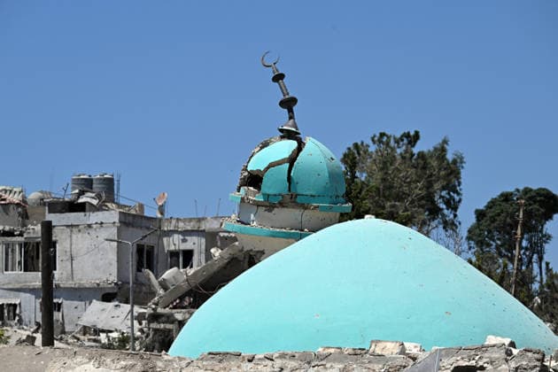 Extensive destruction in the ??southern Lebanon targeted by Israel with explosives BEAUFORT, LEBANON - JULY 31: A damaged mosque is seen near the site following Israeli military strikes using 700 tons of explosives overnight in the Shaqif (Beaufort) region of southern Lebanon on July 31, 2026. The powerful blasts caused widespread destruction in the surrounding area, resulting in severe damage to the local mosque. Houssam Shbaro Anadolu Beaufort Lebanon. Editorial use only. Please get in touch for any other usage.  Copyright: x2026xAnadoluxHoussamxShbarox