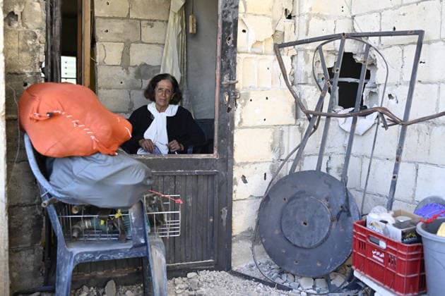 Extensive destruction in the ??southern Lebanon targeted by Israel with explosives BEAUFORT, LEBANON - JULY 31: A woman is seen inside her damaged home following Israeli military strikes using 700 tons of explosives overnight in the Shaqif (Beaufort) region of southern Lebanon on July 31, 2026. The powerful blasts caused destruction in surrounding residential areas, leaving homes severely damaged. Houssam Shbaro Anadolu Beaufort Lebanon. Editorial use only. Please get in touch for any other usage.  Copyright: x2026xAnadoluxHoussamxShbarox