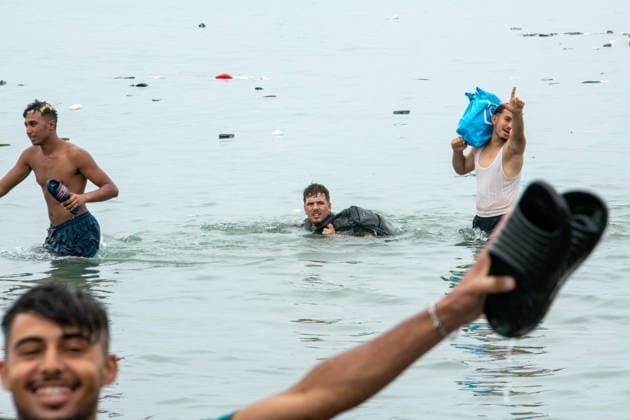 July 31, 2026, Ceuta, Ceuta, Spain: Hundreds of migrants attempt to swim from Morocco to the Spanish city of Ceuta in North Africa. Ceuta Spain  - ZUMAd308 20260731_zsp_d308_011 Copyright: xJuanxCarlosxLucasx