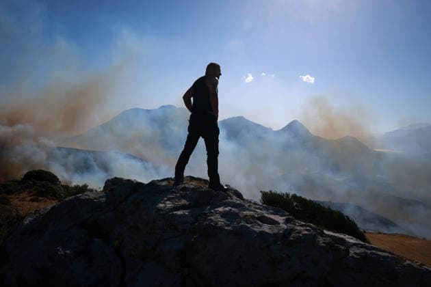 Wildfires continue in Rethymno region of Crete CRETE, GREECE - JULY 31: Firefighters battle a wildfire burning near the village of Drimiskos in the Rethymno region on the island of Crete, Greece, on July 31, 2026. Costas Baltas Anadolu Crete Greece. Editorial use only. Please get in touch for any other usage.  Copyright: x2026xAnadoluxCostasxBaltasx