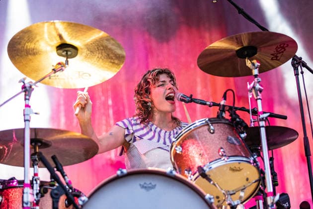 Green Juice Festival Bonn, 31.7.2026 Lotta Kummer von Blond -- Das Green Juice Festival in Bonn feiert 2026 seinen 18. Geburtstag. Vom kleinen Privatkonzert hat es sich inzwischen zu einer festen Größe im Bonner Veranstaltungskalender gemausert. Das Festival findet an zwei Tagen im Park von Bonn-Beuel-Vilich statt. Es gibt eine große Bühne, den 1Live-Sektor-Bus und eine Newcomer-Stage. Bonn Park Neu-Vilich NRW Deutschland *** Green Juice Festival Bonn, July 31, 2026 Lotta Kummer from Blond The Green Juice Festival in Bonn will celebrate its 18th anniversary in 2026. What started as a small private concert has since grown into a staple of Bonn’s event calendar. The festival takes place over two days in the park in Bonn Beuel Vilich The Copyright: xSebastianxDerixx
