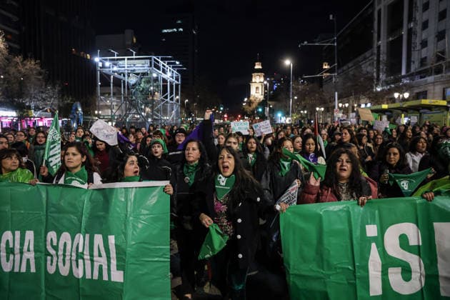 July 31, 2026, Santiago, Chile: Various feminist groups demonstrated in Santiago, Chile, against the bill proposing that women listen to the baby s heartbeat before undergoing an abortion. Santiago Chile - ZUMAu105 20260731_zip_u105_010 Copyright: xManuelxUrzuax