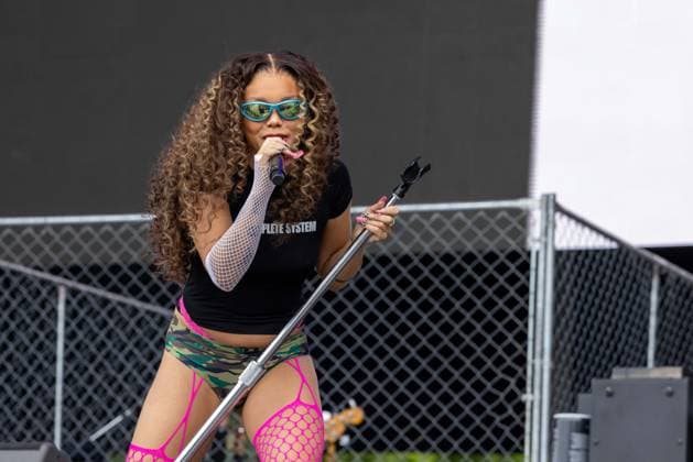 July 31, 2026, Chicago, Illinois, USA: JADAGRACE of PartyOf2 during the Lollapalooza Music Festival at Grant Park in Chicago, Illinois Chicago USA  - ZUMAs135 20260731_zap_s135_021 Copyright: xDanielxDeSloverx