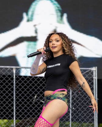 July 31, 2026, Chicago, Illinois, USA: JADAGRACE of PartyOf2 during the Lollapalooza Music Festival at Grant Park in Chicago, Illinois Chicago USA  - ZUMAs135 20260731_zap_s135_040 Copyright: xDanielxDeSloverx
