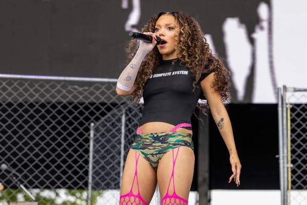 July 31, 2026, Chicago, Illinois, USA: JADAGRACE of PartyOf2 during the Lollapalooza Music Festival at Grant Park in Chicago, Illinois Chicago USA  - ZUMAs135 20260731_zap_s135_045 Copyright: xDanielxDeSloverx