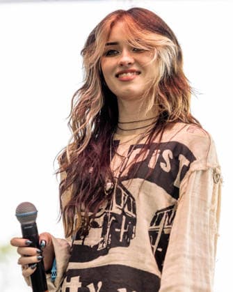 July 31, 2026, Chicago, Illinois, USA: Musician ELLA BOH during the Lollapalooza Music Festival at Grant Park in Chicago, Illinois Chicago USA  - ZUMAs135 20260731_zap_s135_074 Copyright: xDanielxDeSloverx