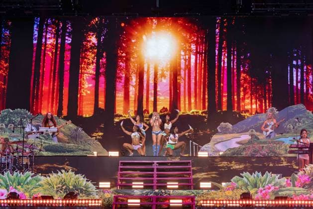 July 31, 2026, Chicago, Illinois, USA: ZARA LARSSON during the Lollapalooza Music Festival at Grant Park in Chicago, Illinois Chicago USA  - ZUMAs135 20260731_zap_s135_100 Copyright: xDanielxDeSloverx