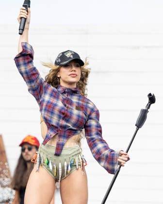 July 31, 2026, Chicago, Illinois, USA: Singer SLAYYYTER (CATHERINE GRACE GARNER) during the Lollapalooza Music Festival at Grant Park in Chicago, Illinois Chicago USA  - ZUMAs135 20260731_zap_s135_129 Copyright: xDanielxDeSloverx