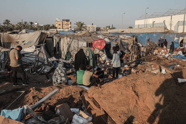 Israeli army targets medicine warehouse and tent camp in Deir al-Balah DEIR AL-BALAH, GAZA, PALESTINE - AUGUST 01: A view of the area following an Israeli airstrike targeting the medicine warehouse at Al-Aqsa Martyrs Hospital and the surrounding tent camp in Deir al-Balah, Gaza, Palestine on August 01, 2026. Moiz Salhi Anadolu Deir al-Balah Gaza. Editorial use only. Please get in touch for any other usage.  Copyright: x2026xAnadoluxMoizxSalhix