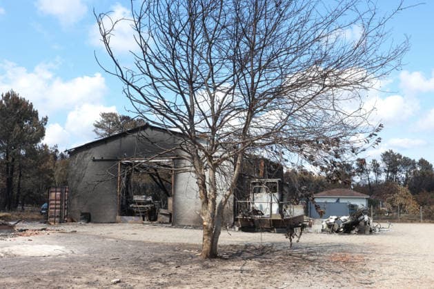 Fires in Gironde: One of the many homes and businesses destroyed on Avenue du Bassin d Arcachon in Le Porge, Gironde, on July 31, 2026. Jean Marc LHOMER, Bestimage France  Copyright: xJean-MarcxLhomerx xBestimagexJean-MarcxLhomerx xBestimagex